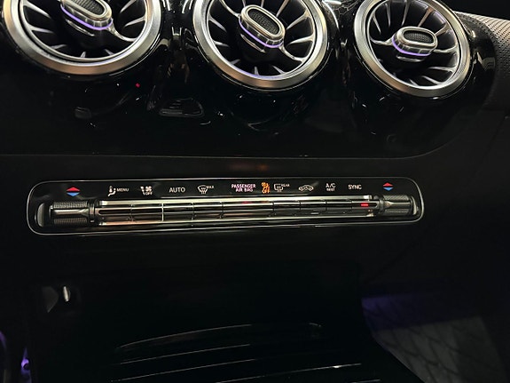 Mercedes-Benz A200 13 of 18