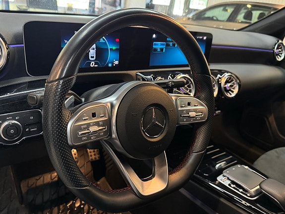Mercedes-Benz A200 9 of 18