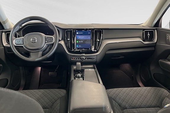 Volvo XC60 5 of 11