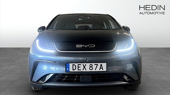 BYD Dolphin 8 of 9