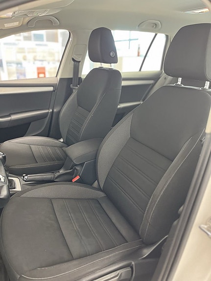Skoda Octavia 6 of 13