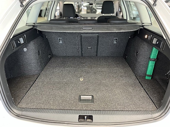 Skoda Octavia 8 of 13