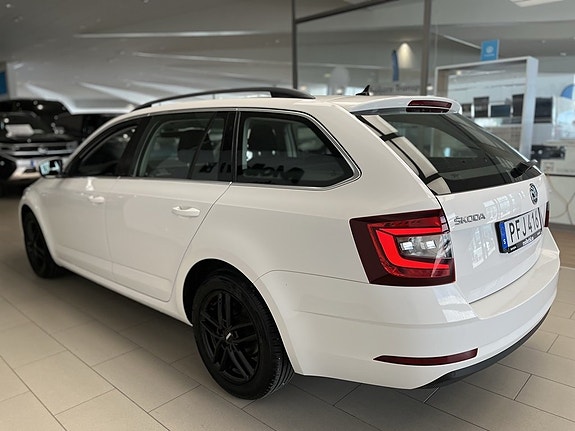 Skoda Octavia 4 of 13