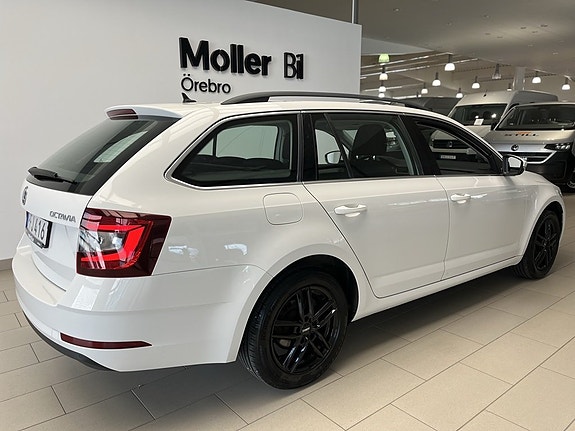 Skoda Octavia 5 of 13