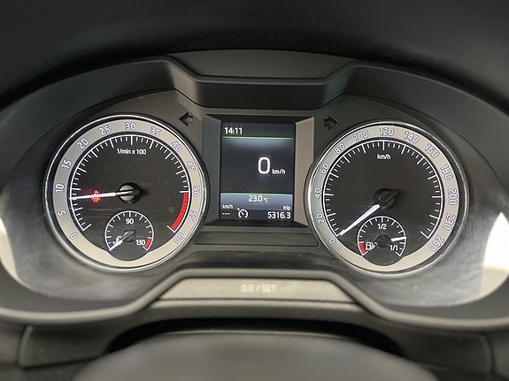 Skoda Octavia 9 of 13