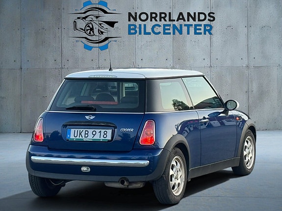 MINI Cooper 3 of 10