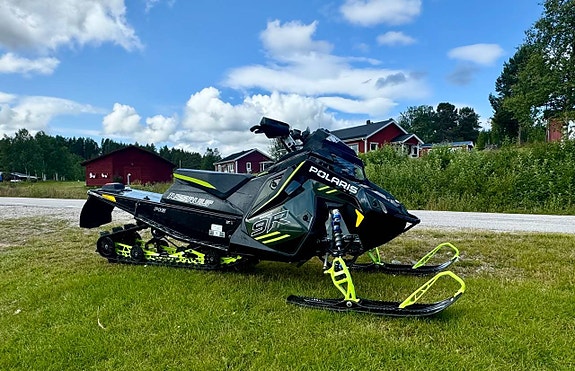 Polaris Assault Escape 9R 146" -26