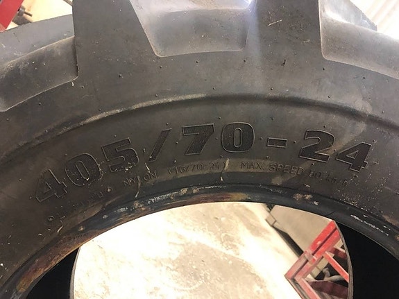 Mitas 405/70x24 5 of 5