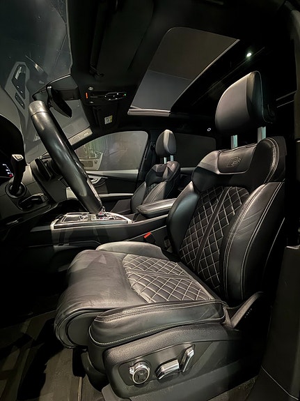 Audi SQ7 14 of 21