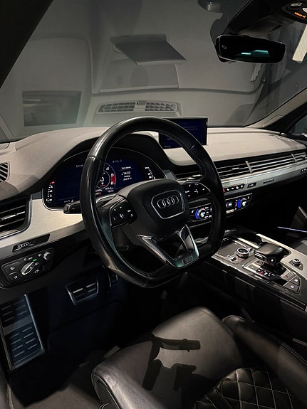 Audi SQ7 15 of 21
