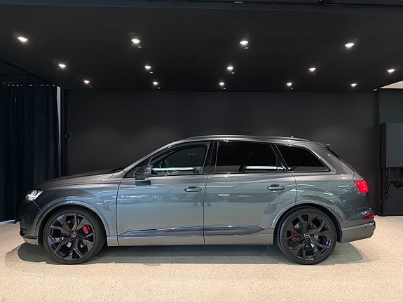 Audi SQ7 3 of 21