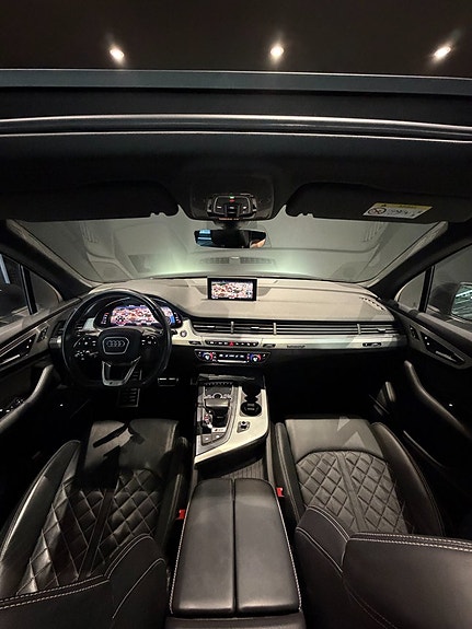 Audi SQ7 21 of 21