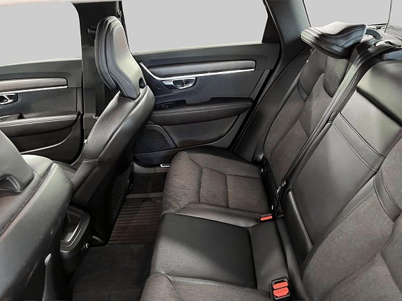 Volvo V90 Cross Country 10 of 18