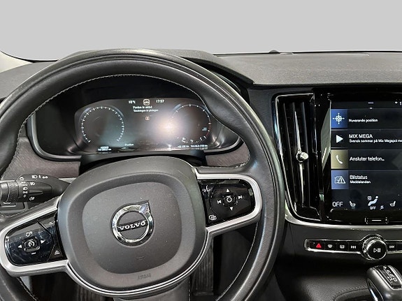 Volvo V90 Cross Country 11 of 18