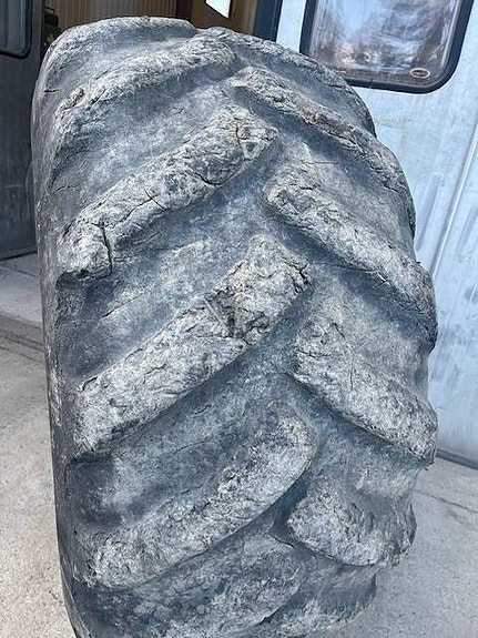 Trelleborg 650/60-26,5 2 of 4