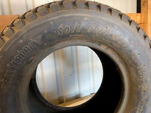 Trelleborg Grönytedäck 23x10.50-12     539 2 of 2
