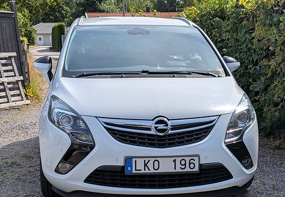 Opel Zafira Tourer 2 of 6