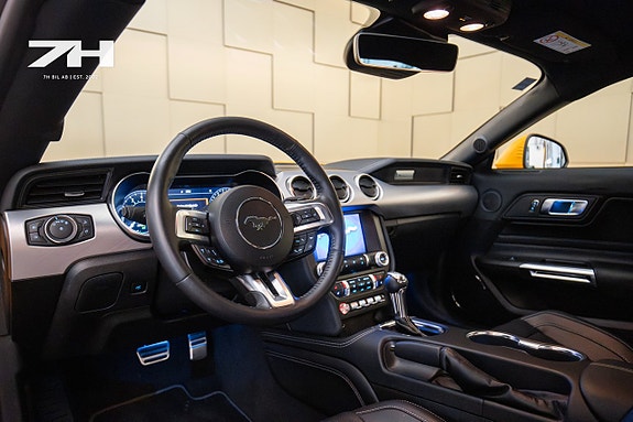 Ford Mustang 9 of 25