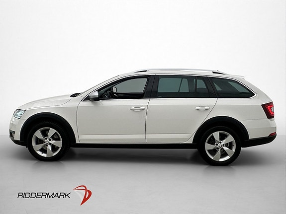 Skoda Octavia Scout 4 of 30