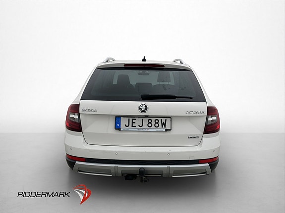 Skoda Octavia Scout 6 of 30