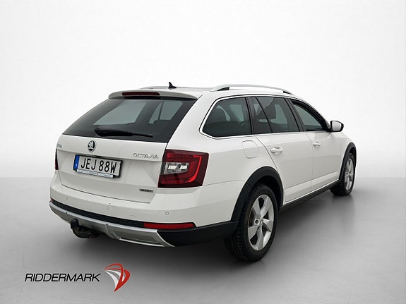 Skoda Octavia Scout 8 of 30