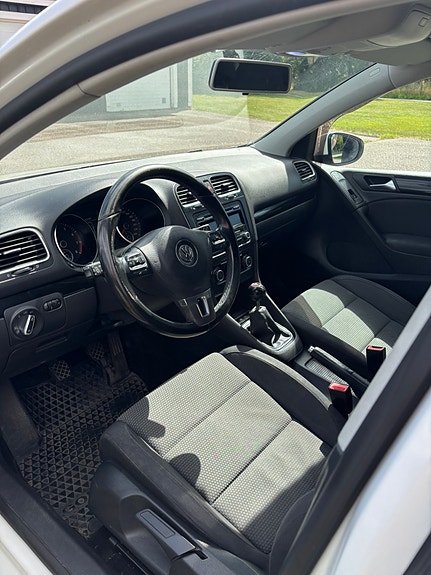 Volkswagen Golf VI 9 of 14