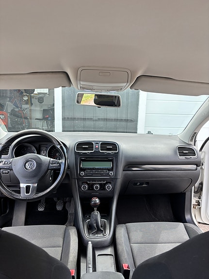 Volkswagen Golf VI 8 of 14