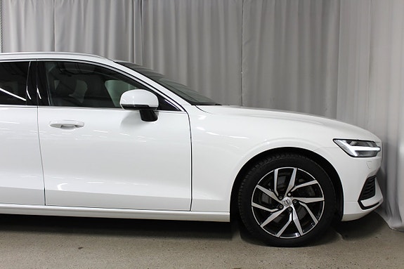 Volvo V60 3 of 22