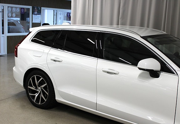 Volvo V60 11 of 22