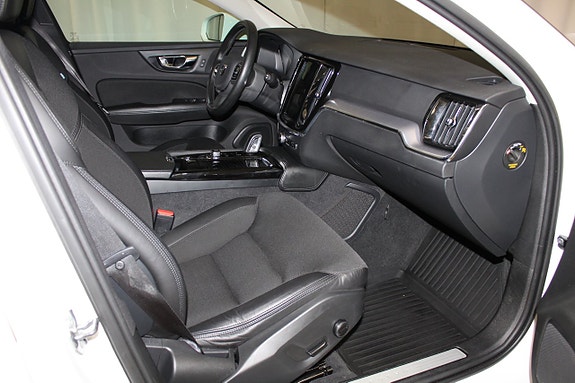 Volvo V60 15 of 22