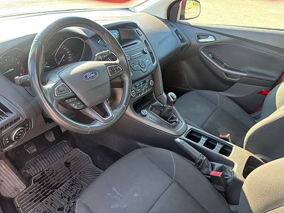 Ford Focus 3 of 6