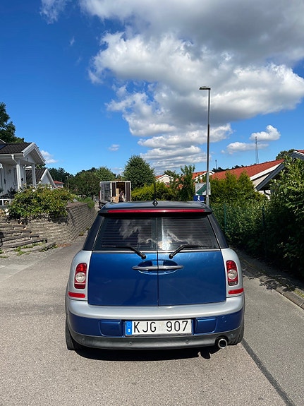 MINI Cooper 2 of 7