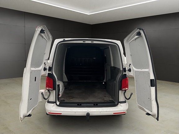 Volkswagen Transporter 12 of 30
