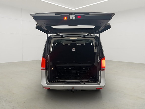 Mercedes-Benz V250 d 13 of 30