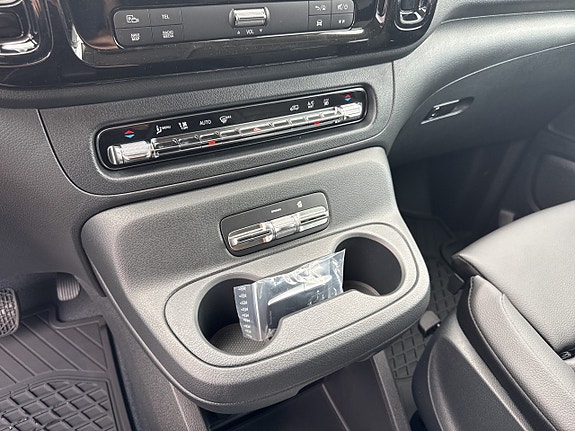 Mercedes-Benz Vito 124 13 of 16