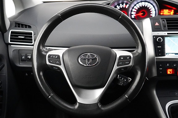 Toyota Verso 10 of 26