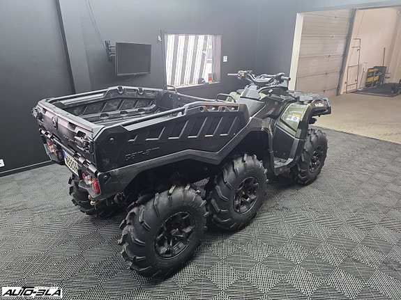 Can-Am Outlander 1000 6x6 XU T *Moms 5 of 6