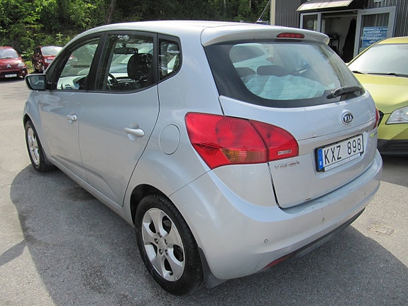 Kia Venga 4 of 17