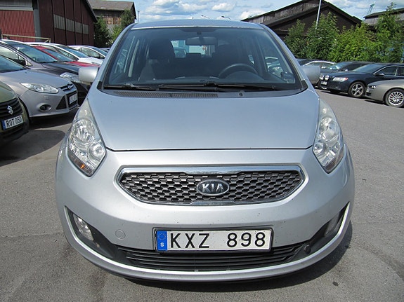 Kia Venga 2 of 17