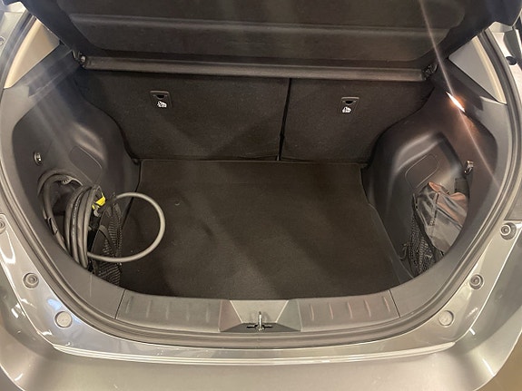 Nissan Leaf 9 of 10