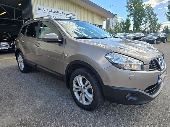 Nissan Qashqai+2 2 of 9