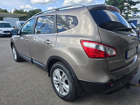 Nissan Qashqai+2 4 of 9