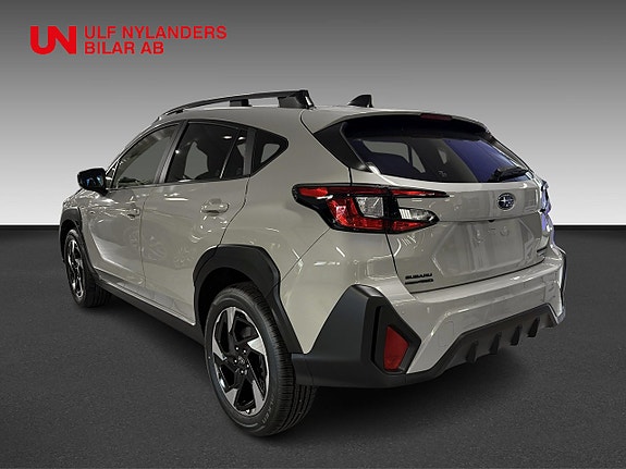 Subaru Crosstrek 2 of 15