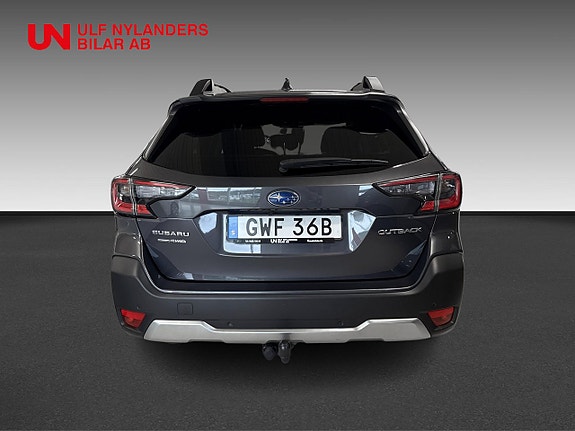 Subaru Outback 3 of 15