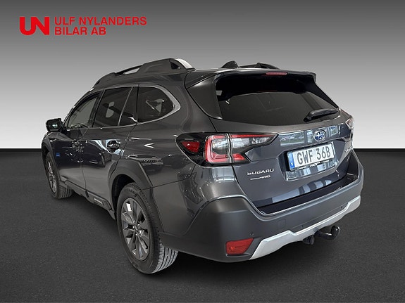 Subaru Outback 2 of 15