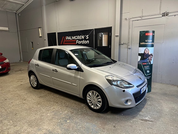 Renault Clio 2 of 17