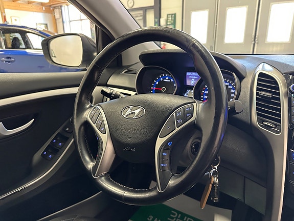 Hyundai i30 14 of 25
