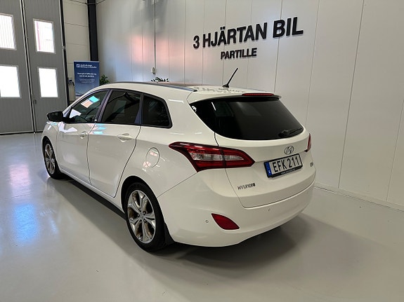 Hyundai i30 3 of 25