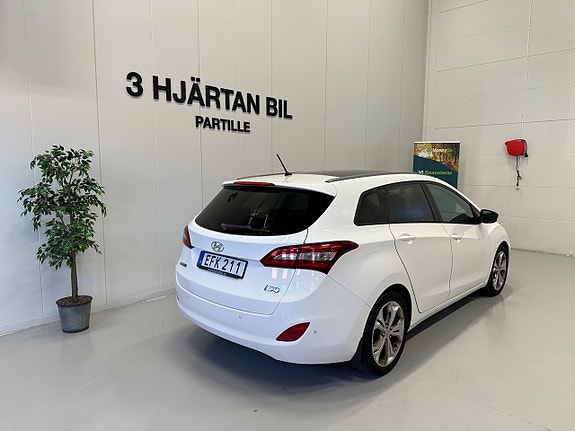 Hyundai i30 4 of 25