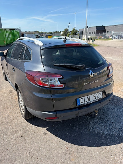 Renault Megane III 3 of 5